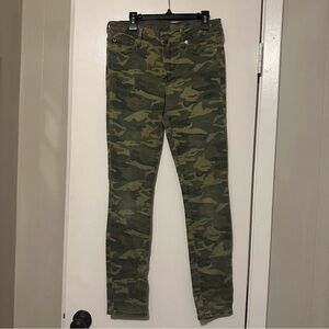 True Religion Halle Olive Camo Jeans Mid Rise Super Skinny size 26